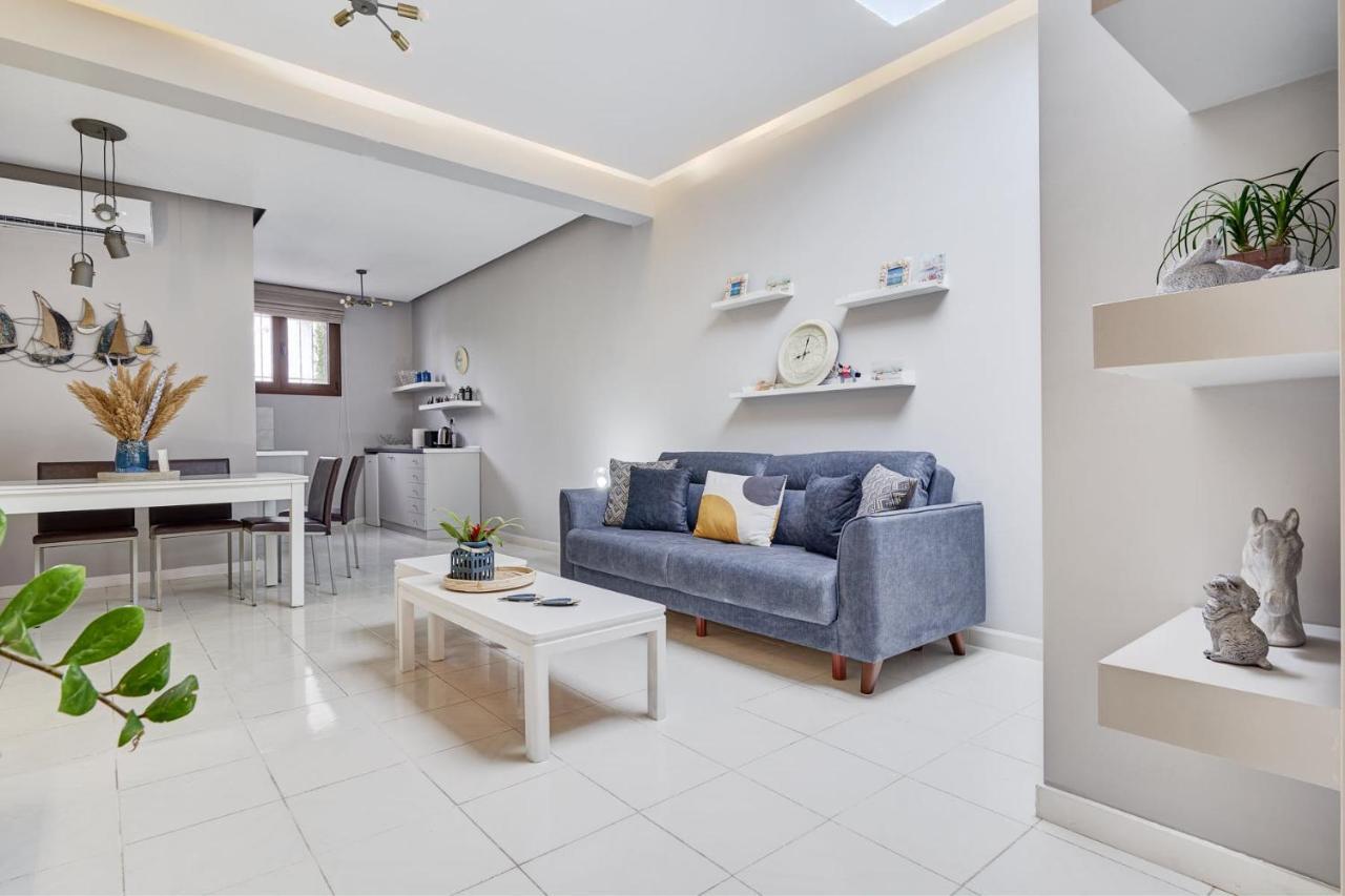 Old Town Luxury Velvet Apartment Rhodes City Exterior foto